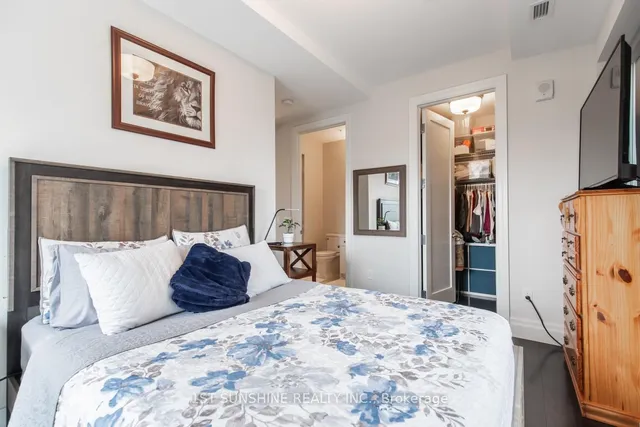 Additional image 3 of 112 King St Unit 505