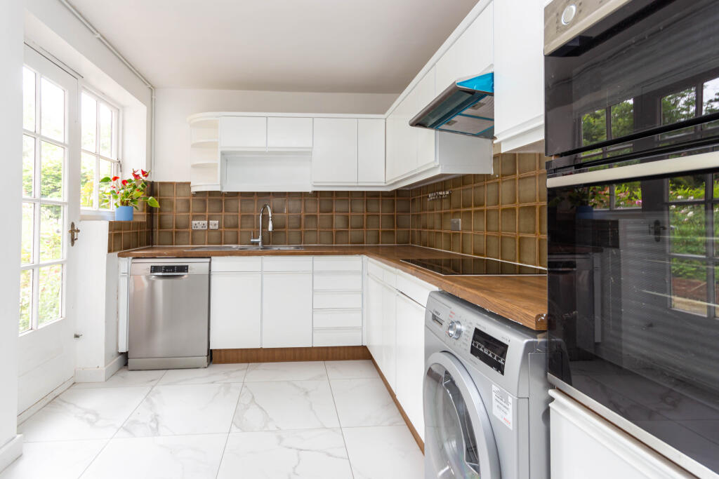 Additional image 3 of Westminster Court, St. Albans, Hertfordshire, AL1