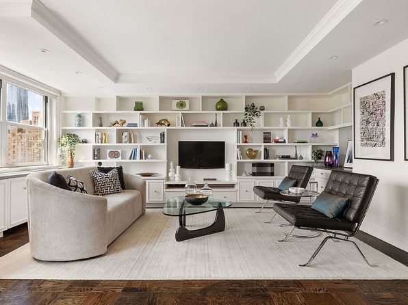 360 W 22nd St, New York, NY 