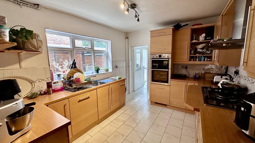 Additional image 9 of Yardley wood road, Moseley, B13