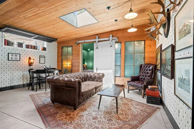 Additional image 2 of 227 Park St