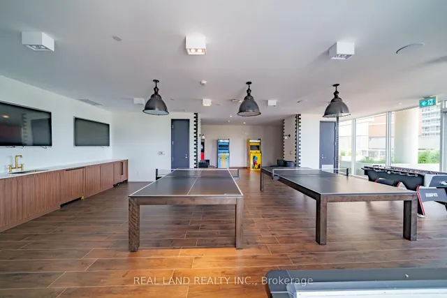 Additional image 19 of 33 Helendale Ave Unit 814