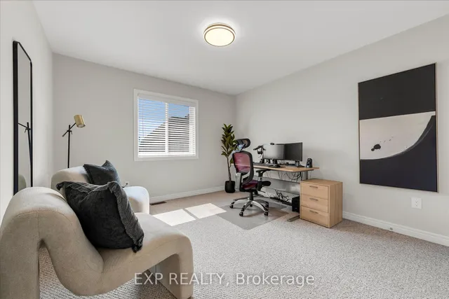 Additional image 28 of 45 Sauvignon Cres