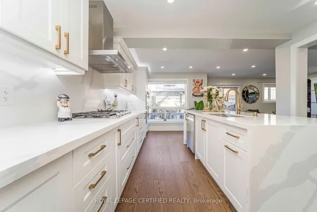 Additional image 17 of 53 Vintage Gate