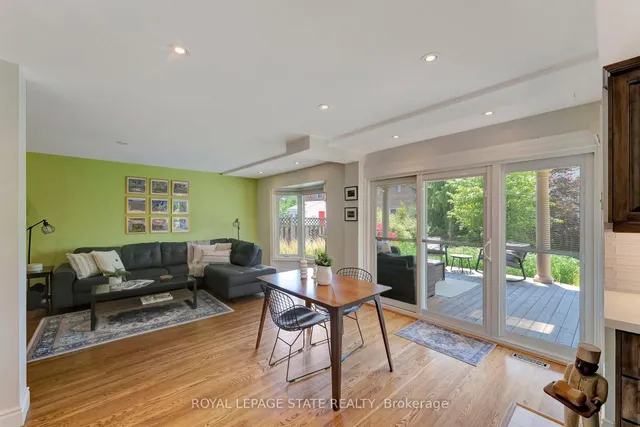 Additional image 10 of 14 Anita Crt