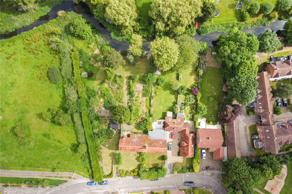 Additional image 24 of Ash Grove, Wheathampstead, St. Albans, Hertfordshire, AL4