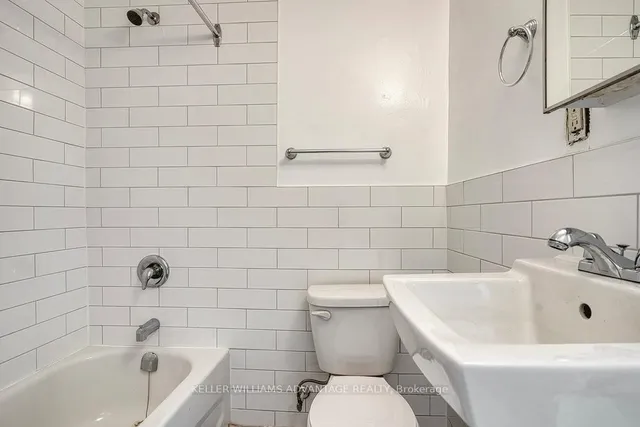 Additional image 11 of 24 Indian Road Cres