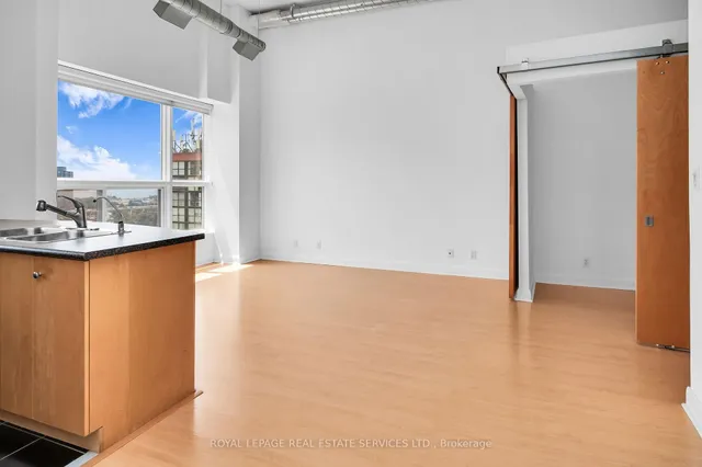 Additional image 15 of 700 King St Unit PH13