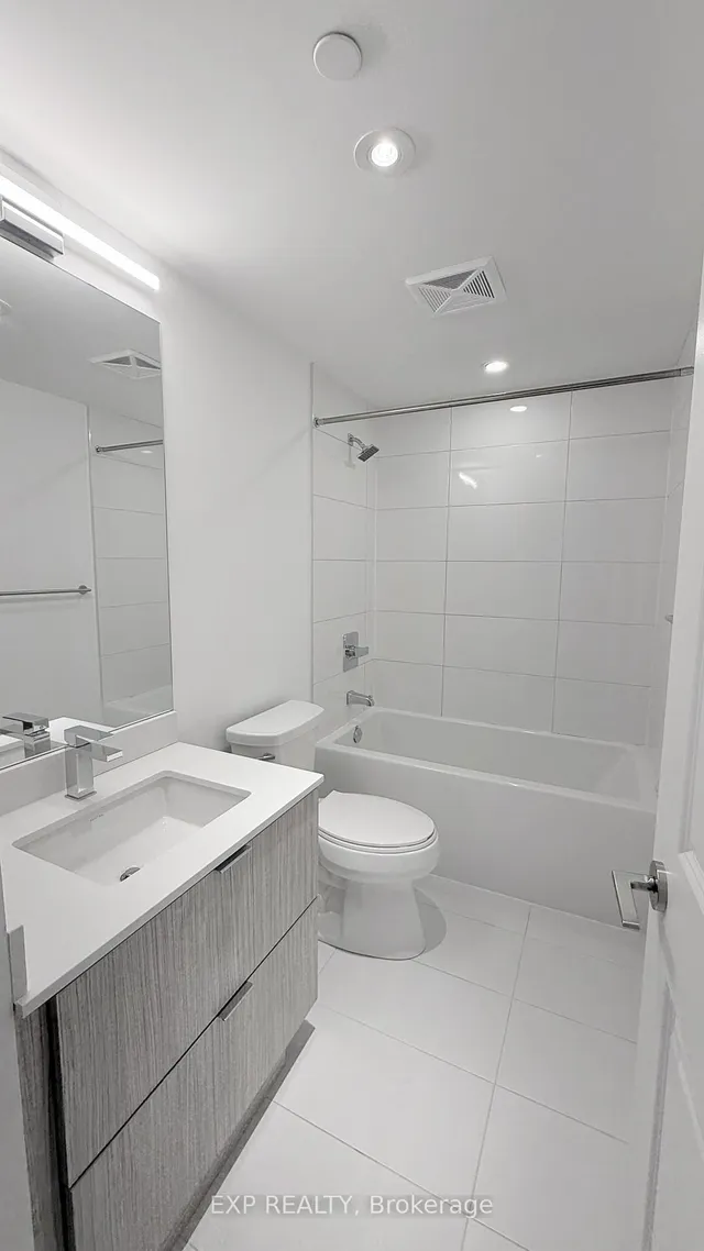 Additional image 14 of 395 Bloor St Unit 3306