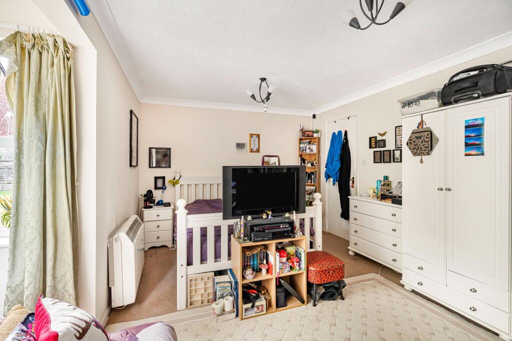 Additional image 12 of The Larches, Milford Close, St Albans, AL4