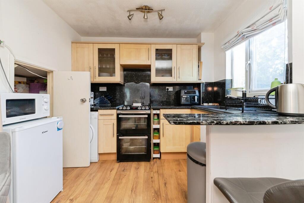 Additional image 6 of Cowslips, Welwyn Garden City