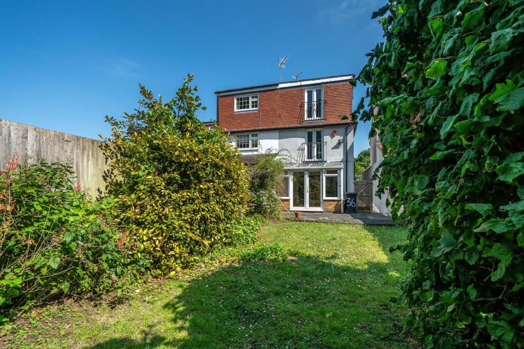 Additional image 23 of Colney Heath Lane, St. Albans