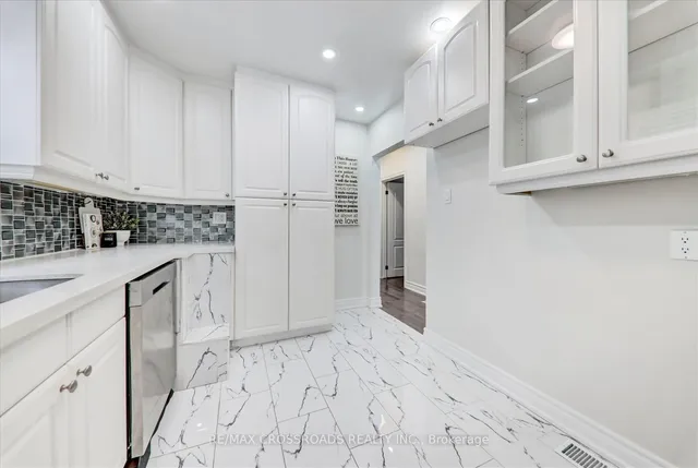 Additional image 14 of 31 Benlight Cres