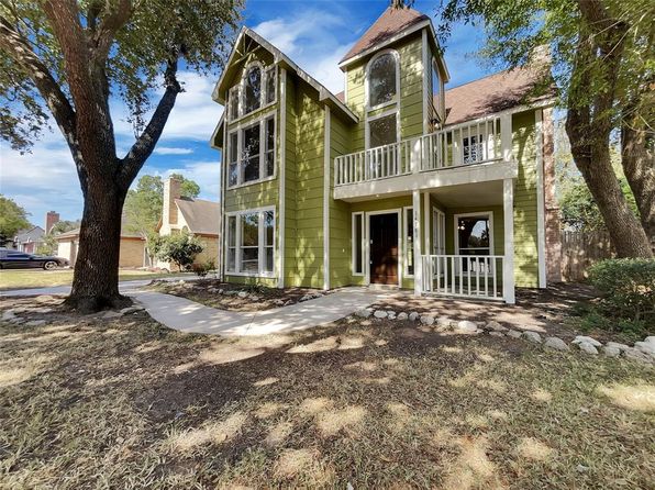 14718 W Bend Dr, Houston, TX 77082