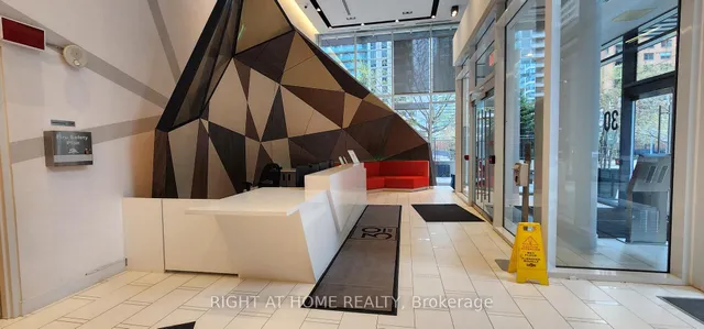 Additional image 38 of 30 Roehampton Ave Unit 2308