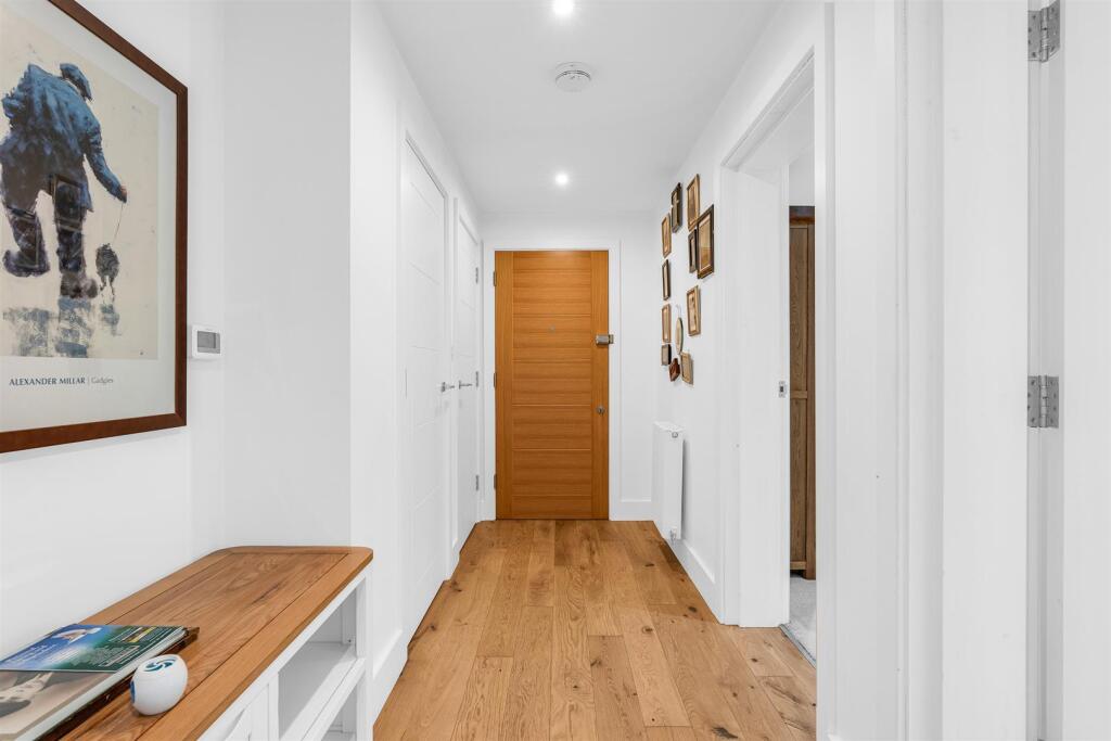 Additional image 5 of 80 Great North Road, Welwyn