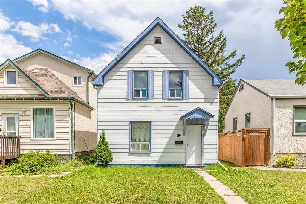 219 Parkview Street|Winnipeg, Manitoba R3J1S4