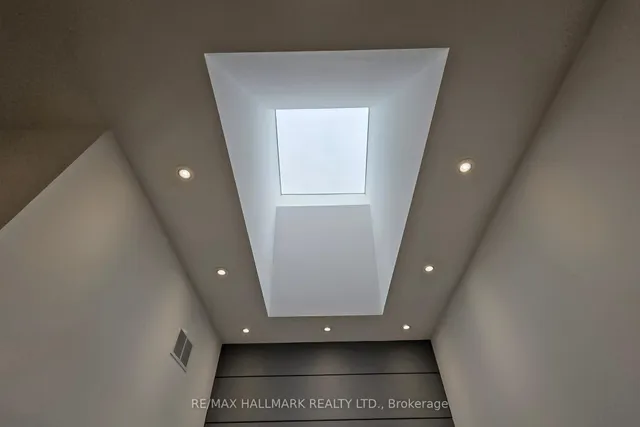 Additional image 22 of 114 Lloyd Manor Rd