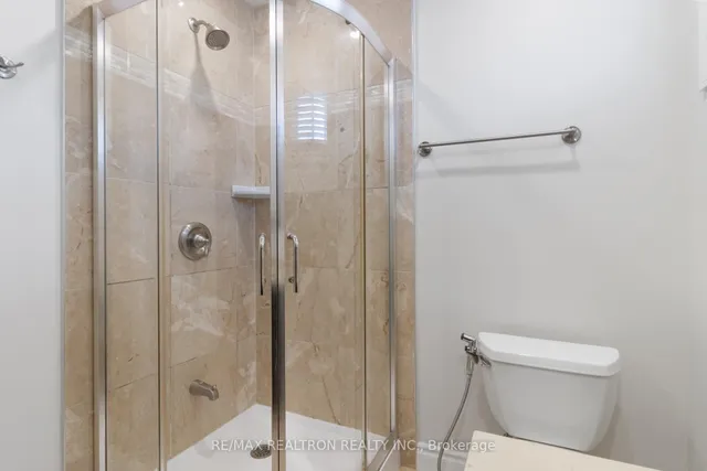 Additional image 22 of 44 Caracas Rd