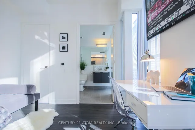 Additional image 20 of 28 Wellesley St Unit 2310