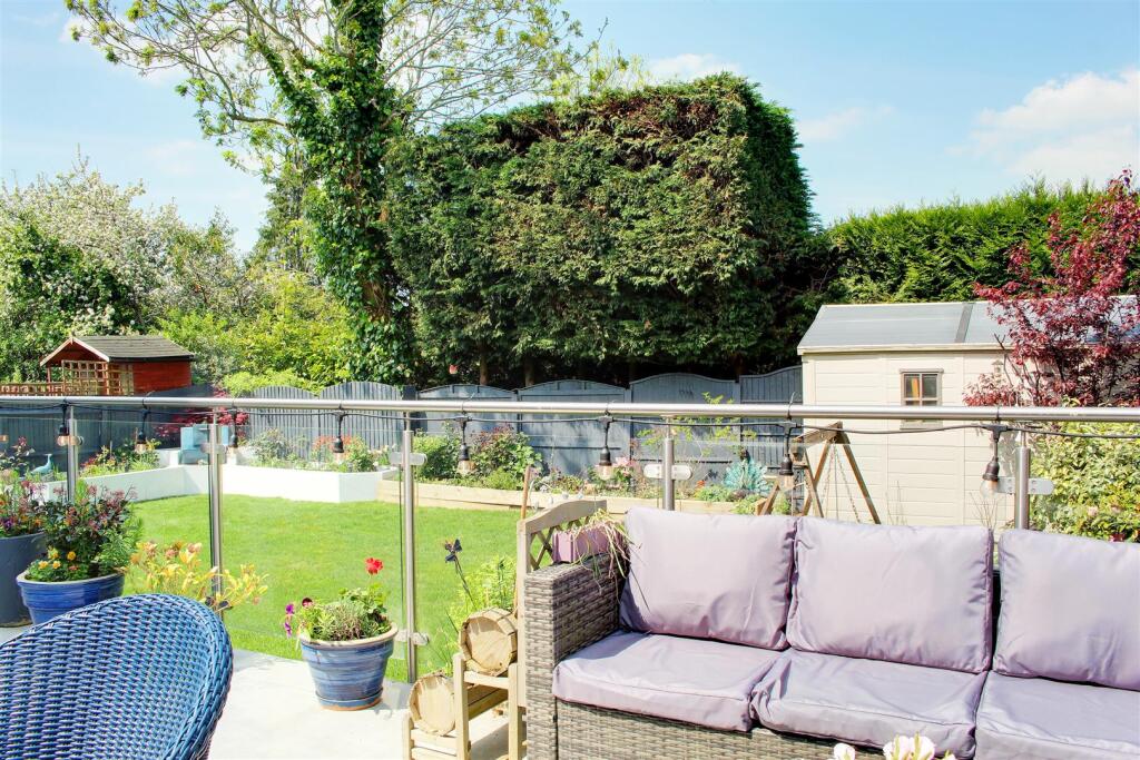 Additional image 23 of Moffats Lane, Brookmans Park