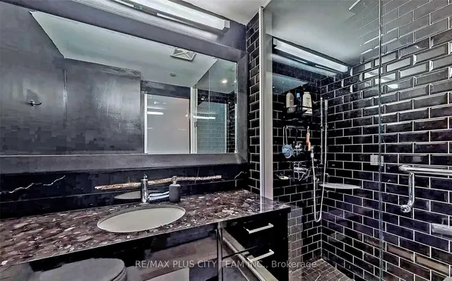 Additional image 23 of 88 Park Lawn Rd Unit 2316