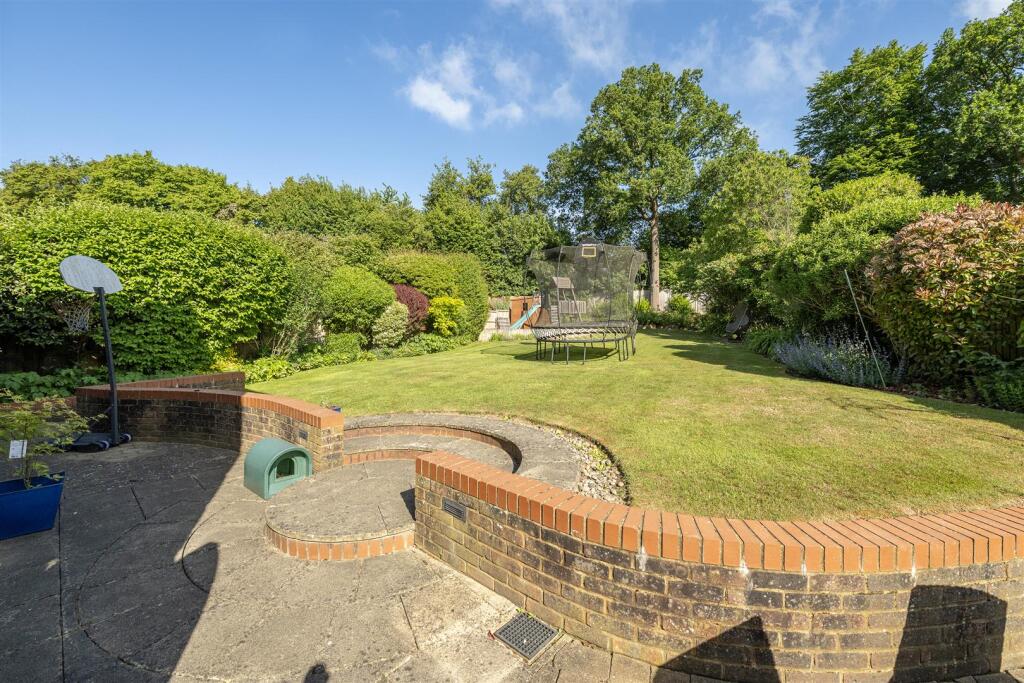 Additional image 12 of Meadway, Harpenden