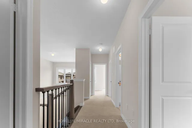 房产图片 26 - 873 Logan Dr