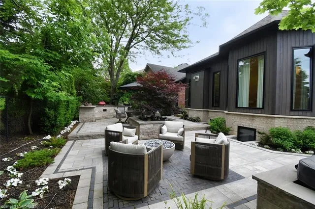 Additional image 13 of 98 Moore Cres