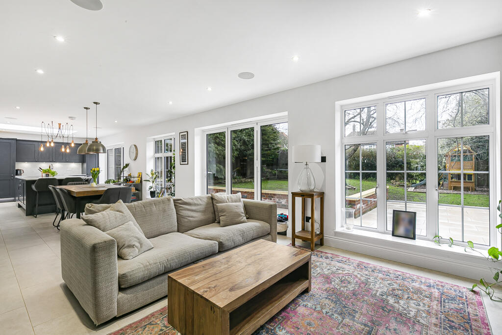 Additional image 5 of The Valley Green, Welwyn Garden City, Hertfordshire, AL8