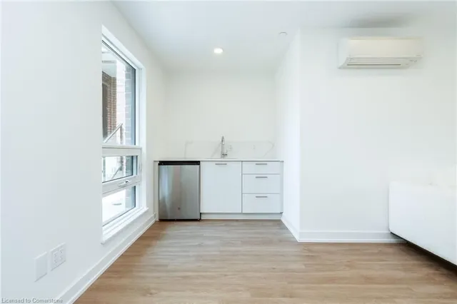 Additional image 34 of 861 Sheppard Ave Unit 18