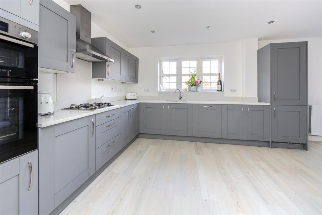 Additional image 11 of Cane Drive, Bricket Wood, St. Albans