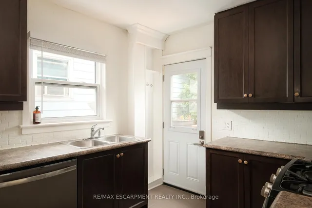 房产图片 22 - 505 Queensdale Ave