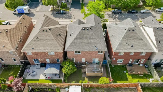 Additional image 40 of 8 Brambank Cres