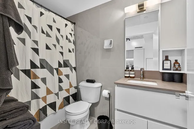 Additional image 25 of 15 Baseball Pl Unit 806