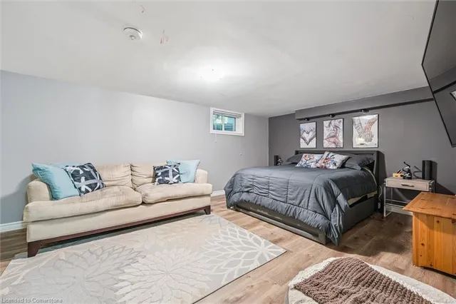 Additional image 33 of 143 Bruce St