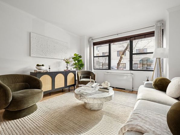 200 E 27th St, New York, NY 