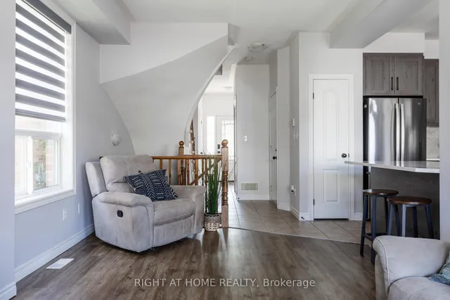 Additional image 14 of 56 Marina Point Cres