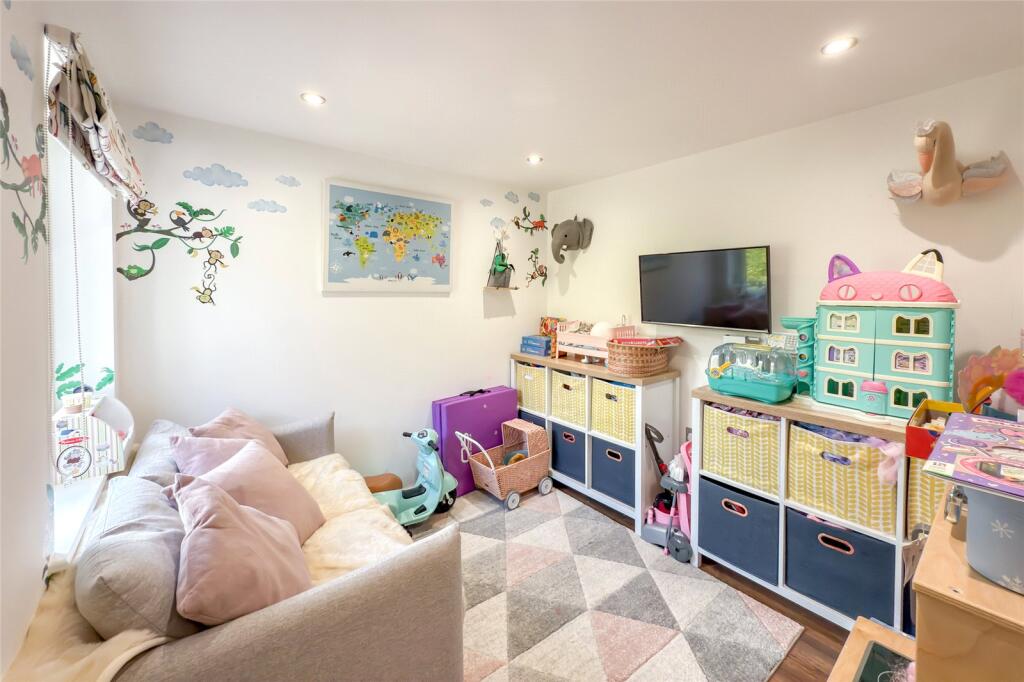 Additional image 16 of Chestnut Drive, St. Albans, Hertfordshire, AL4