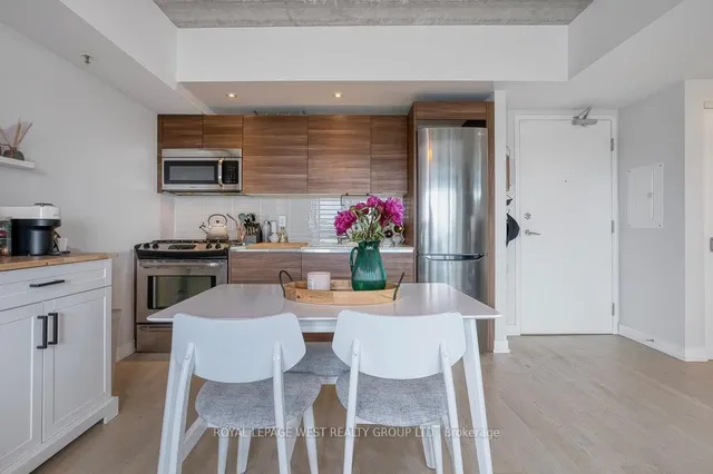 Additional image 16 of 51 Lady Bank Rd Unit 301