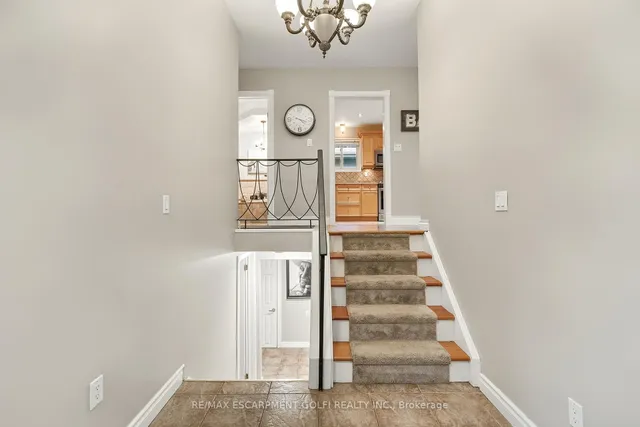 Additional image 6 of 31 Valecrest Ave