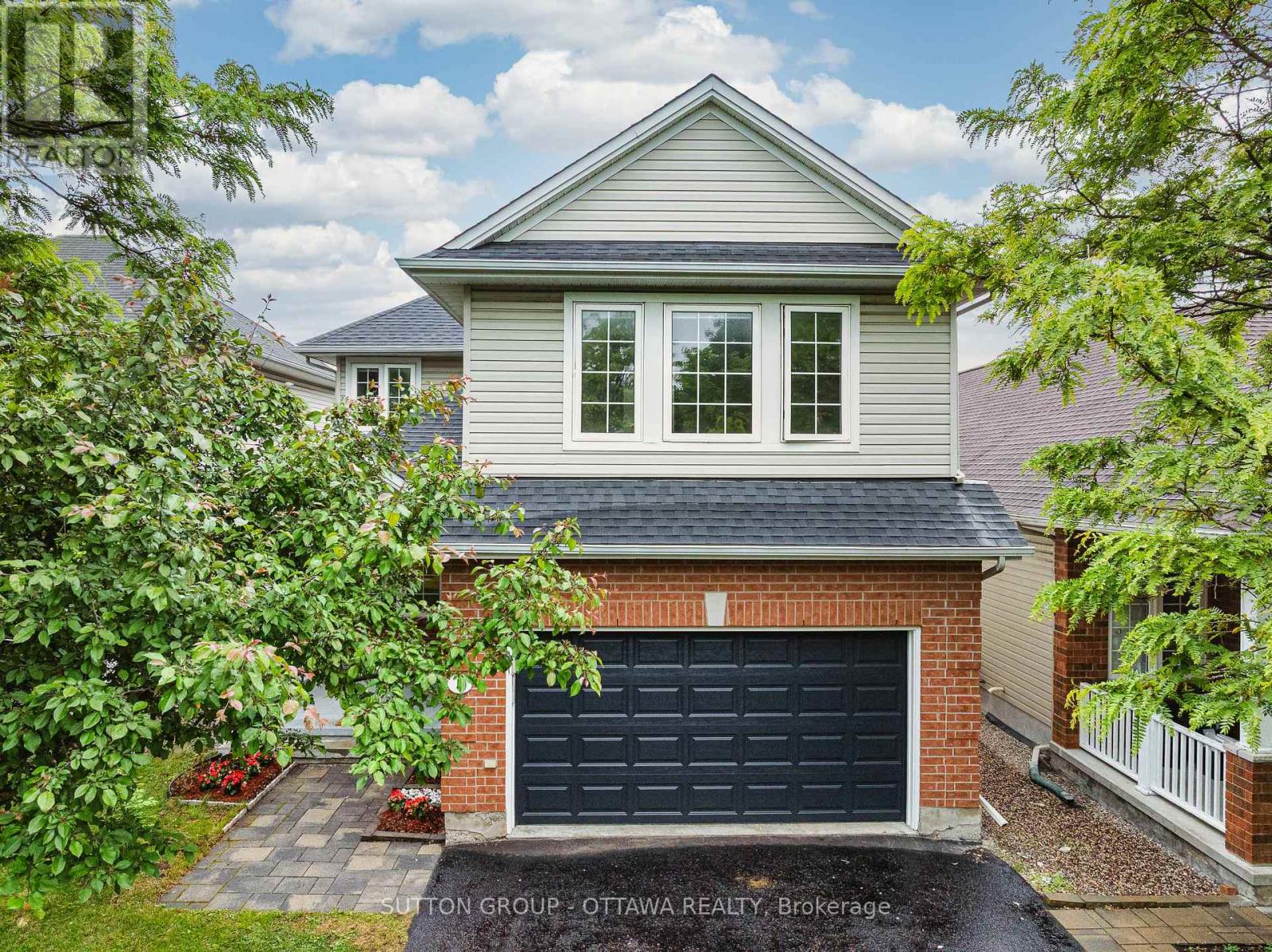 Property image for 8 DUNN STREET|Ottawa, Ontario K2K3J8