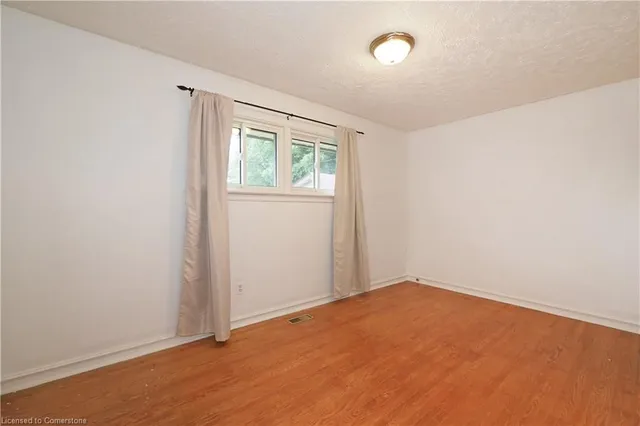 Additional image 17 of 109 Fife Ave