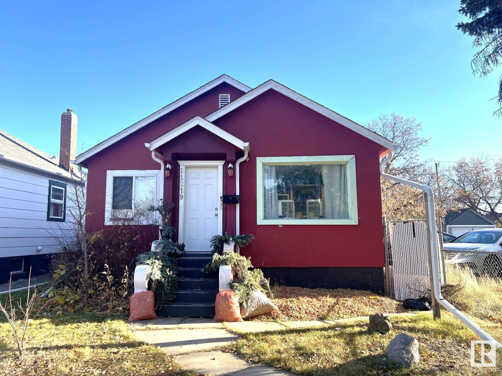 11219 101 ST NW|Edmonton, Alberta T5G2A4