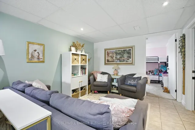 Additional image 27 of 568 Barnaby St