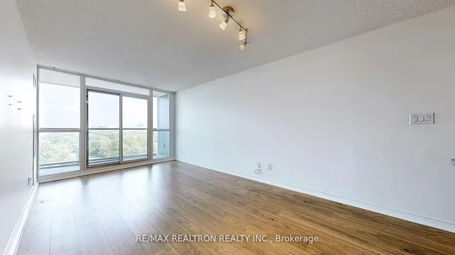 Additional image 7 of 35 Hollywood Ave Unit 1101