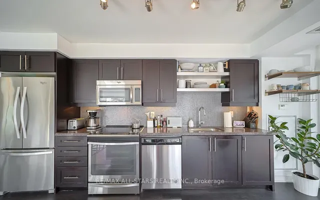 Additional image 8 of 525 Adelaide St Unit 1216