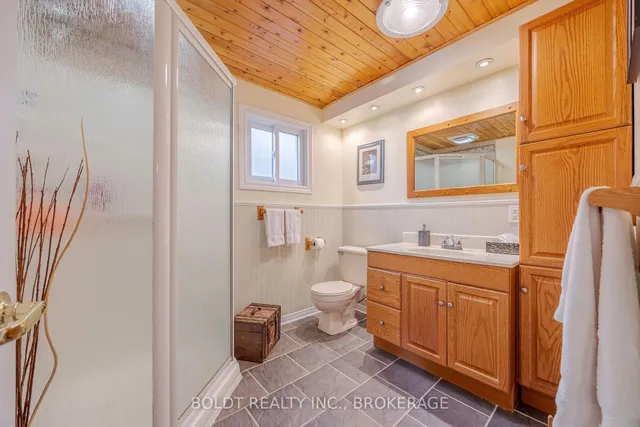 Additional image 25 of 395 Rexford Dr