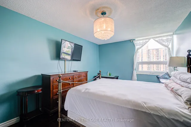 Additional image 19 of 121 Ling Rd Unit 808