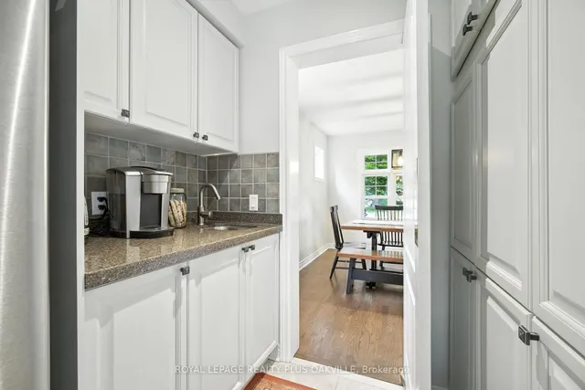 Additional image 15 of 232 Lexington Rd